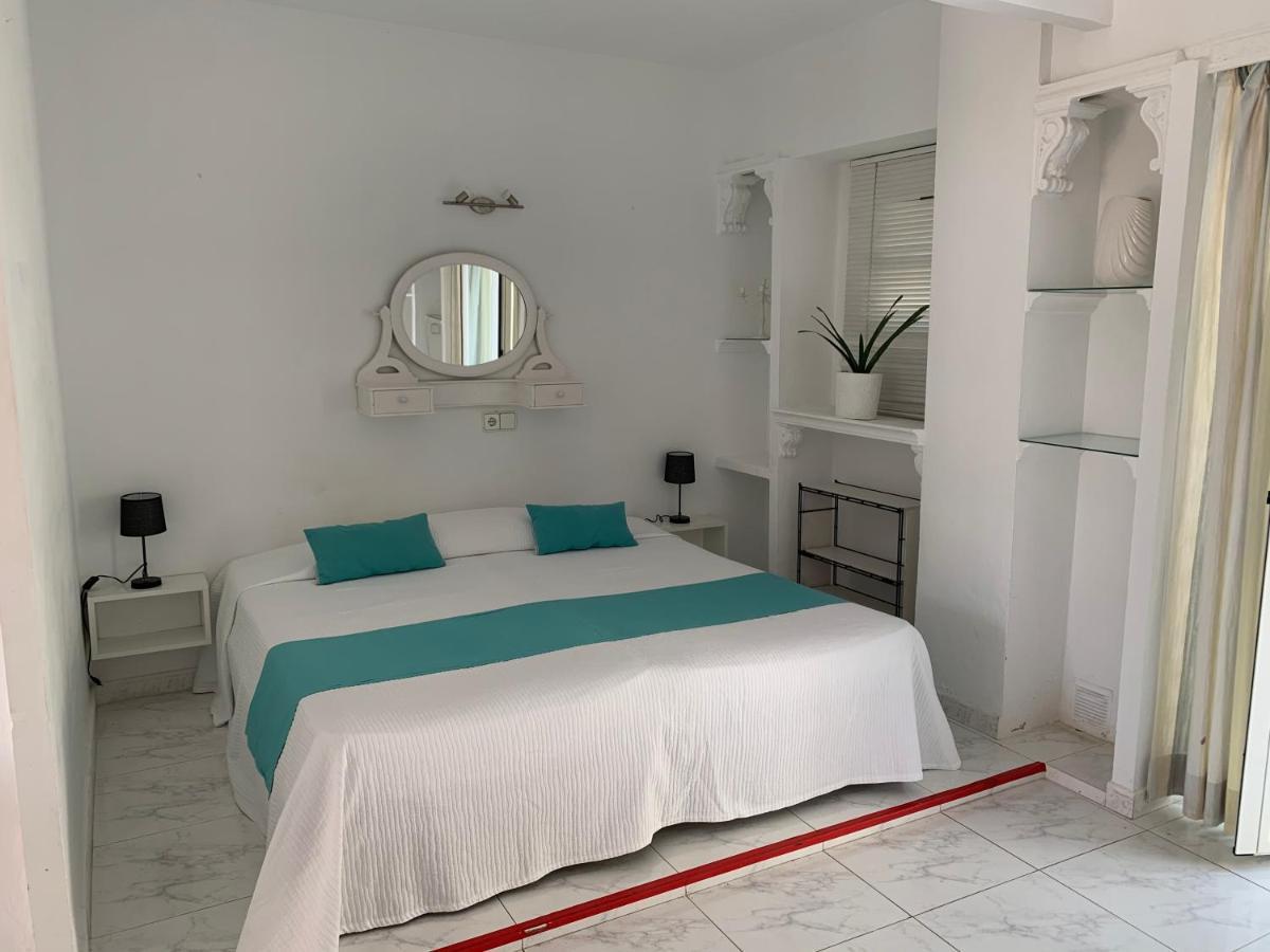 Appartement Estudio Espujols à Es Pujols Extérieur photo